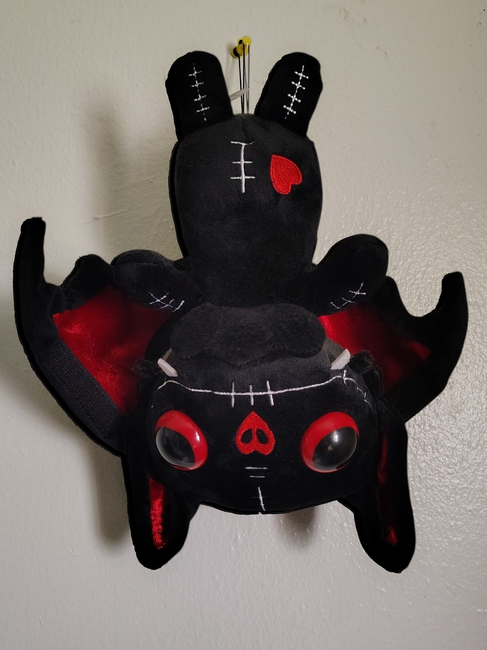 Frightlings | Black & Red Plushie Bat